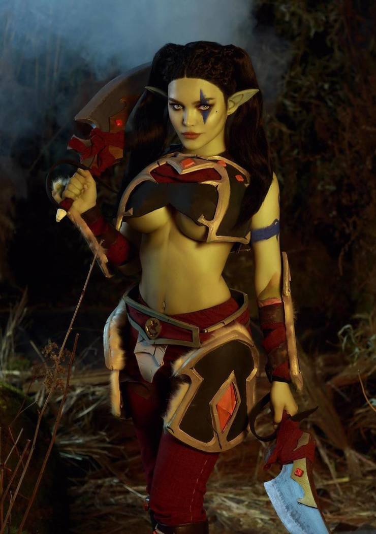 Wanna See Some Sexy Cosplays?