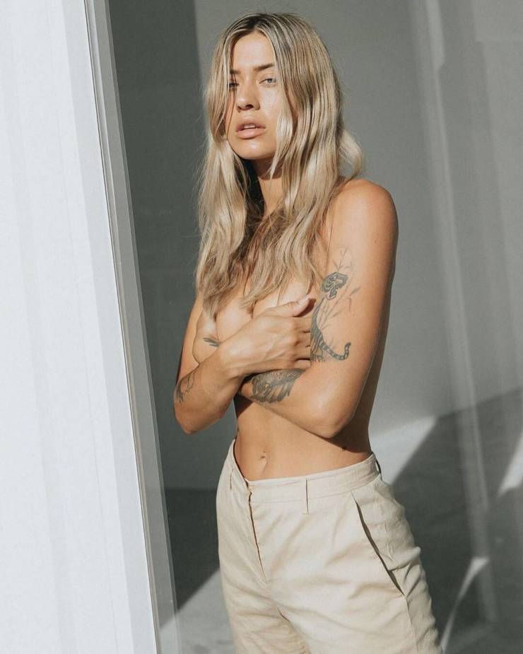 we want to see your hands 43 pics 3.html - 43 HD Photos | Premium Gallery 2022