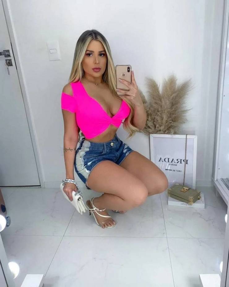 those jeans are real tight 50 pics 14.html - 50 HD Photos | Premium Gallery 2022