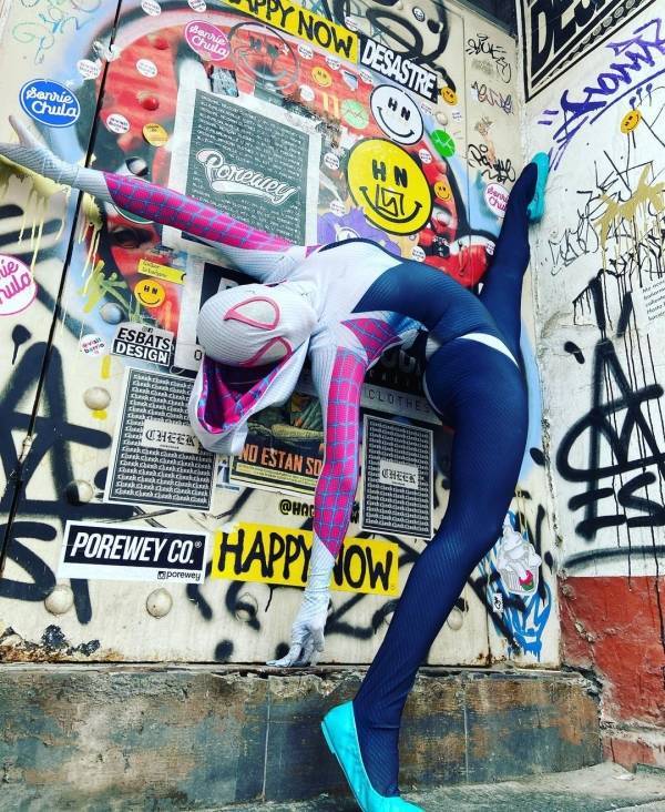 Cosplay? No, Sexy Cosplay!