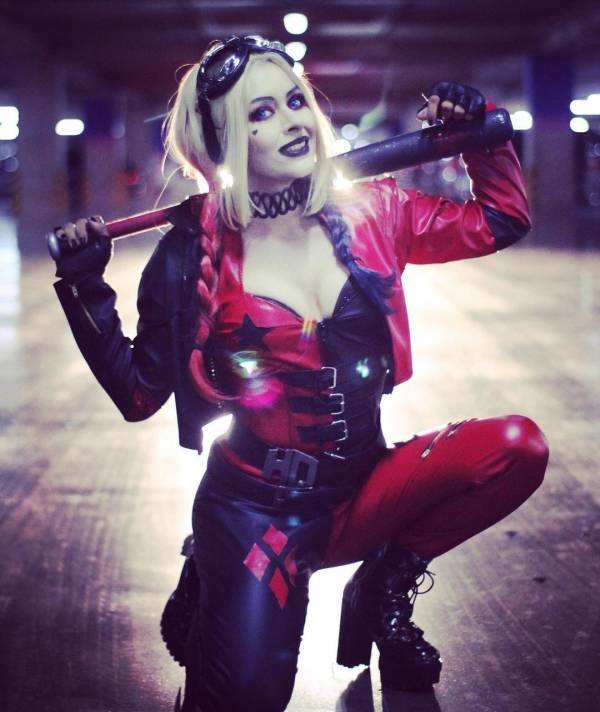 Cosplay? No, Sexy Cosplay!