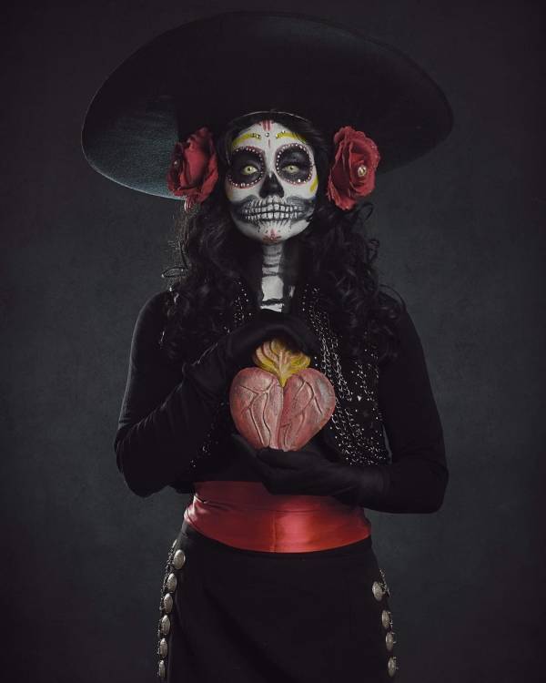 Cosplay? No, Sexy Cosplay!