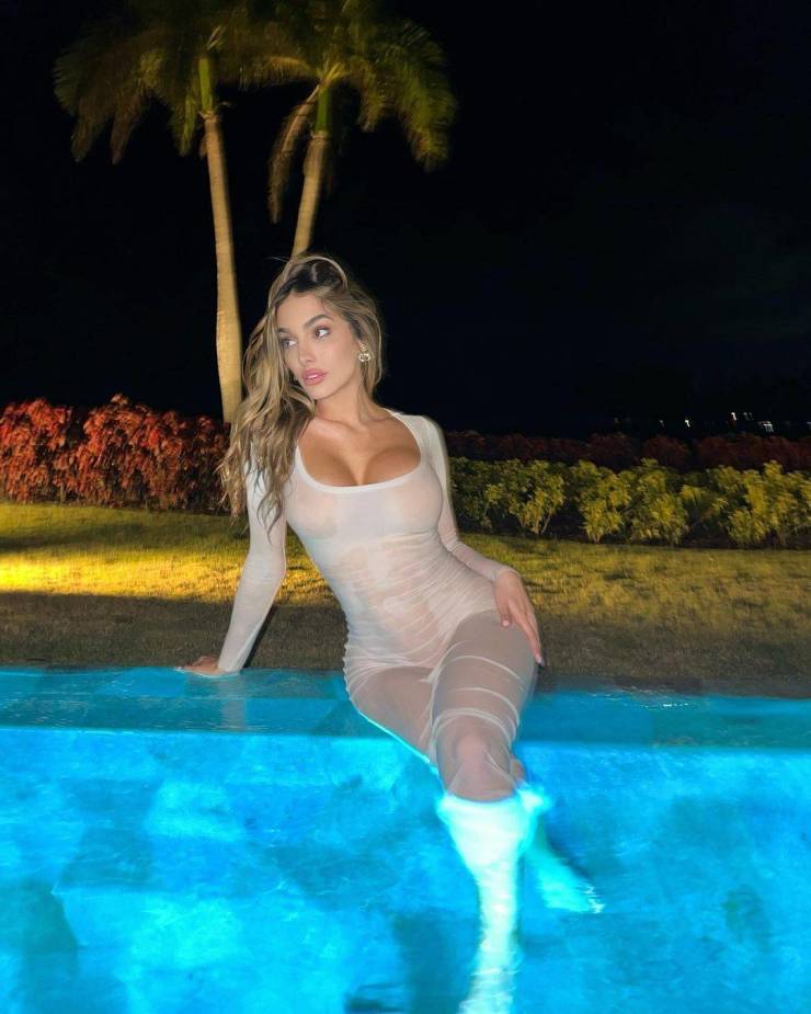 sexy girls in tight dresses 57 pics 1.html - 57 HD Photos | Premium Gallery 2022