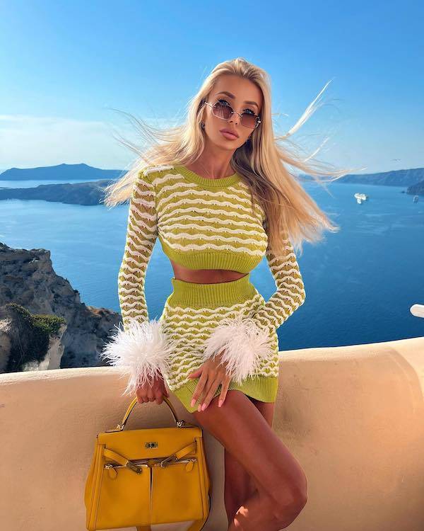 sweaters are back on the menu 51 pics 1.html - 51 HD Photos | Premium Gallery 2022
