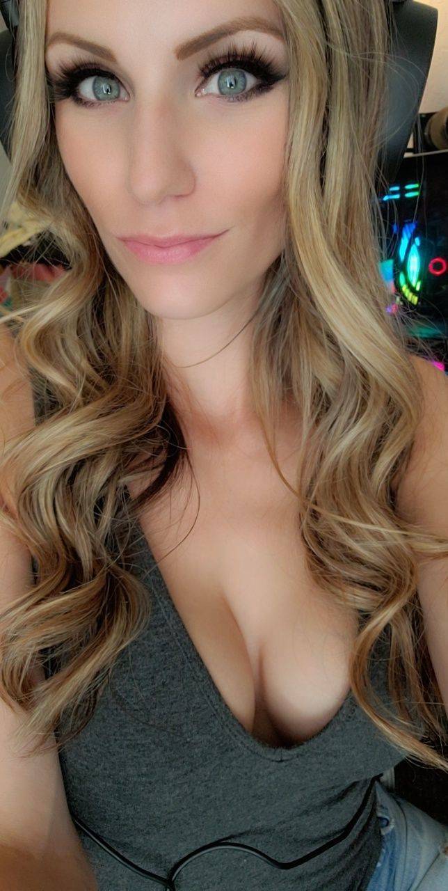 boobs boobs everywhere 48 pics 8.html - 48 HD Photos | Premium Gallery 2022