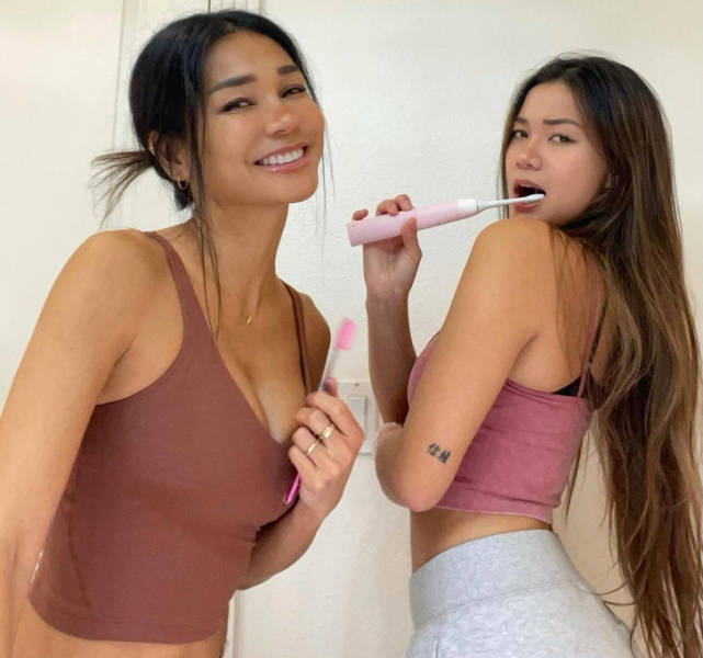 This Mom Looks Way Too Young!