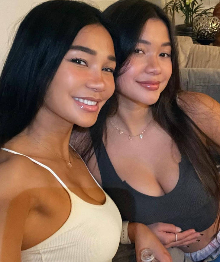 This Mom Looks Way Too Young!