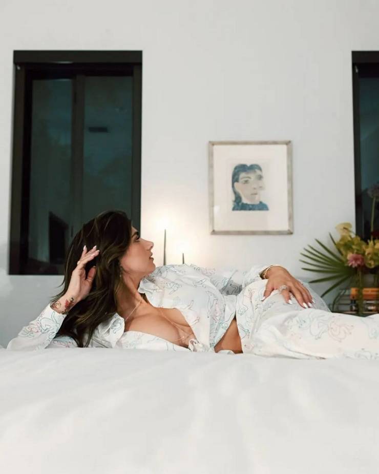 burn all the bras 48 pics 14.html - 48 HD Photos | Premium Gallery 2022