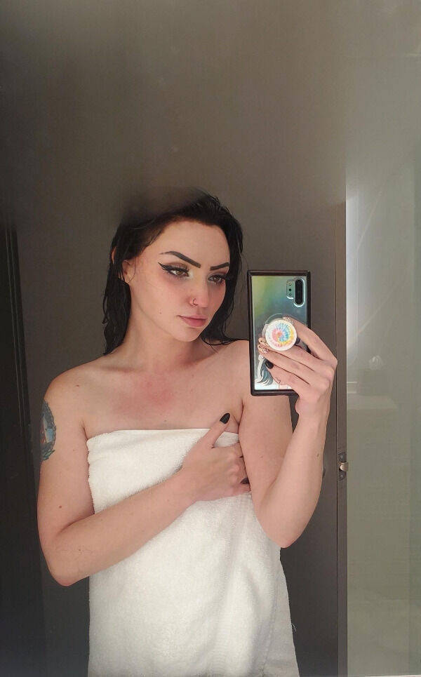 whats under the towel 40 pics 18.html - 40 HD Photos | Premium Gallery 2022