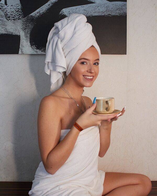 whats under the towel 40 pics 18.html - 40 HD Photos | Premium Gallery 2022