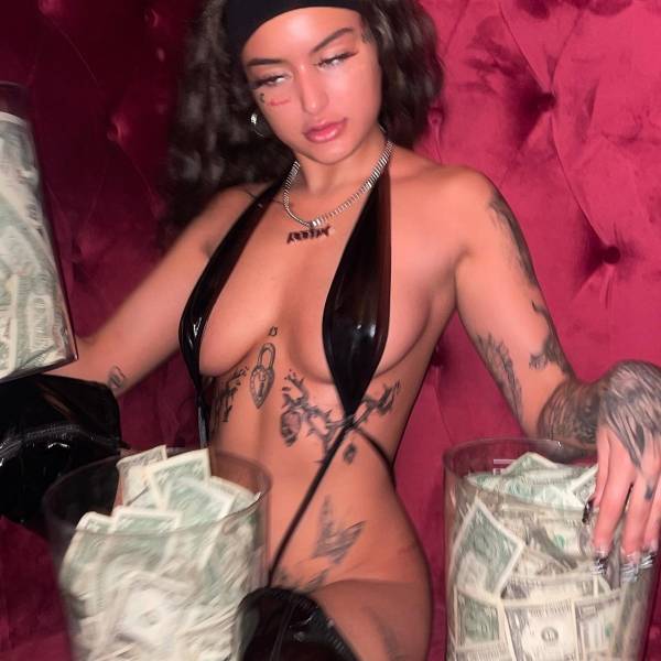 Stripper Locker Room Selfies