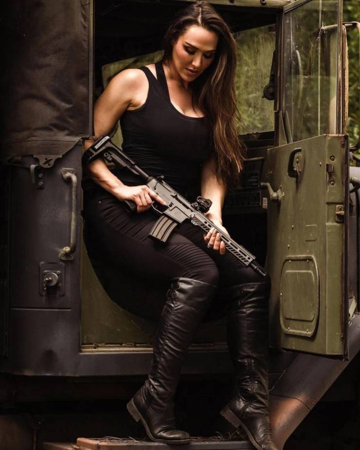 sexy girls with some serious firearms 56 pics 2.html - 56 HD Photos | Premium Gallery 2022