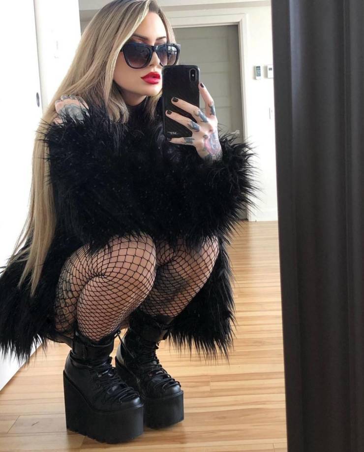 What’s That Lipstick Shade?