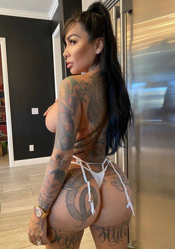 The Beauty Of Side Boobs