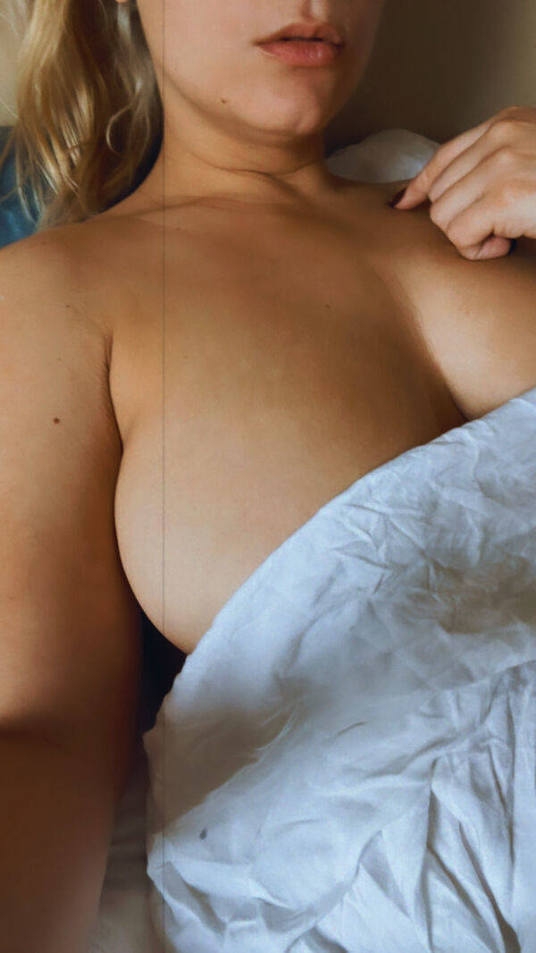 the beauty of side boobs 49 pics 21.html - 49 HD Photos | Premium Gallery 2022