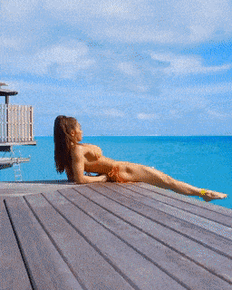their legs are soo long 52 gifs 3.html - 1 HD GIF | Premium Gallery 2022