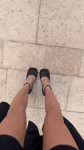 their legs are soo long 52 gifs 3.html - 1 HD GIF | Premium Gallery 2022