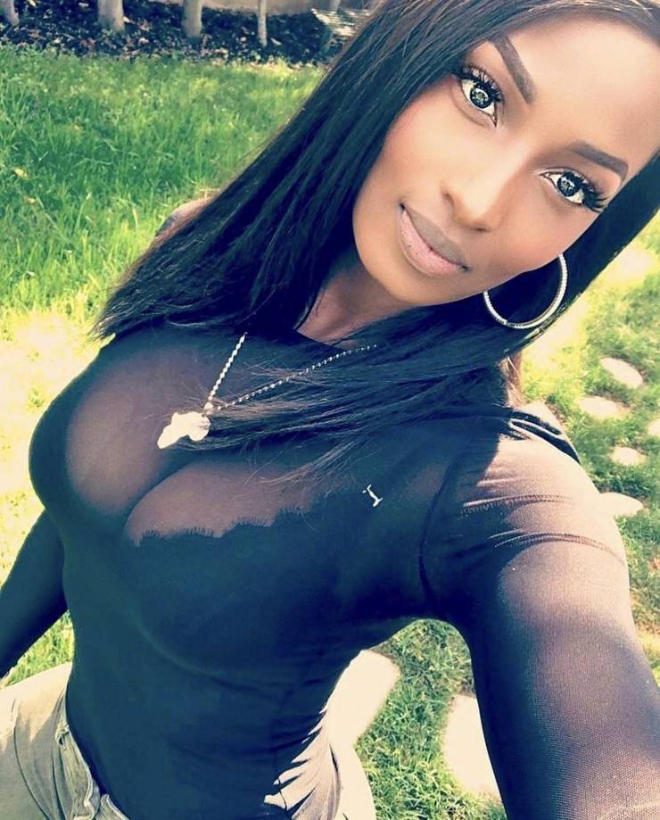 These Are Some Beautiful Ladies!