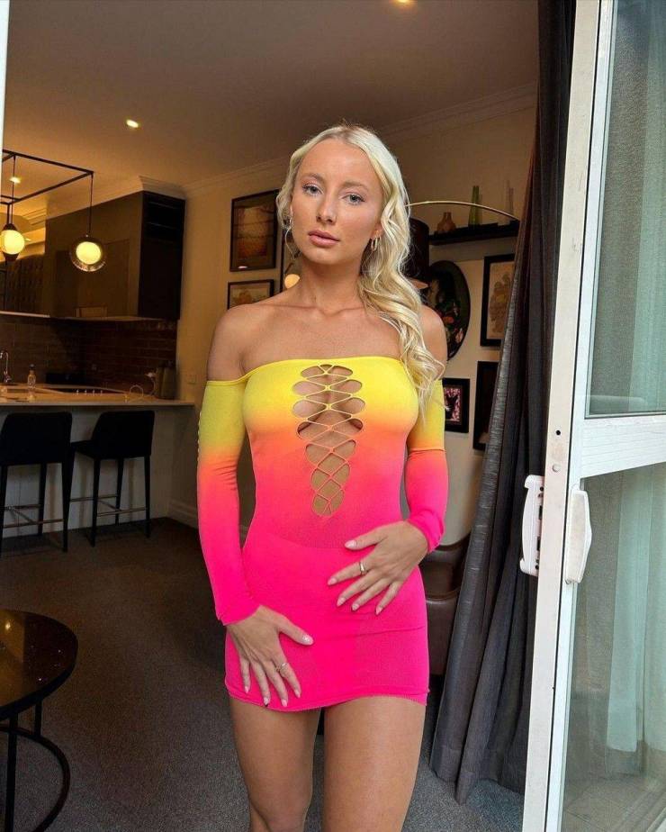 oh my those tight dresses 50 pics 7.html - 50 HD Photos | Premium Gallery 2023