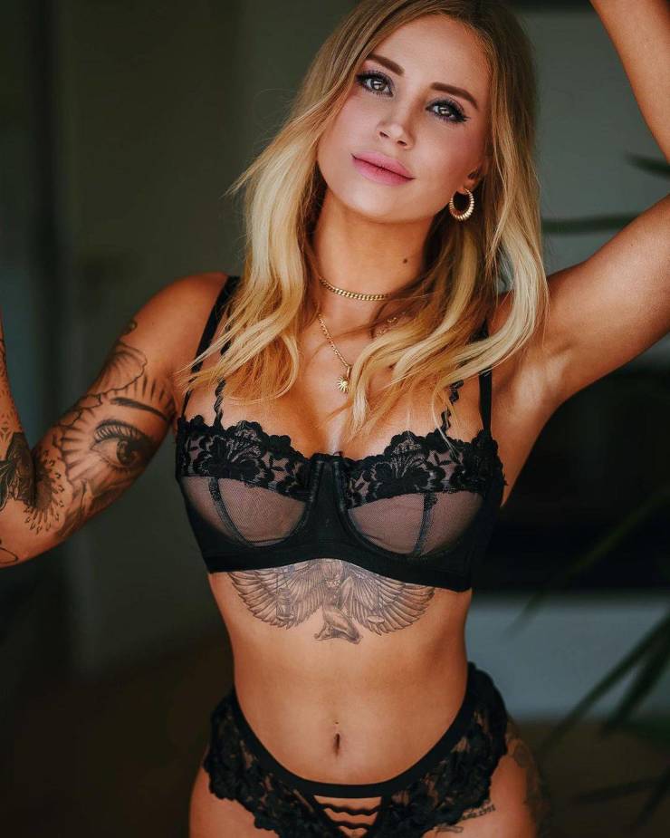 tattooed hotness 50 pics 8.html - 50 HD Photos | Premium Gallery 2023