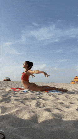 hot girls are here for you 42 gifs 5.html - 1 HD GIF | Premium Gallery 2023