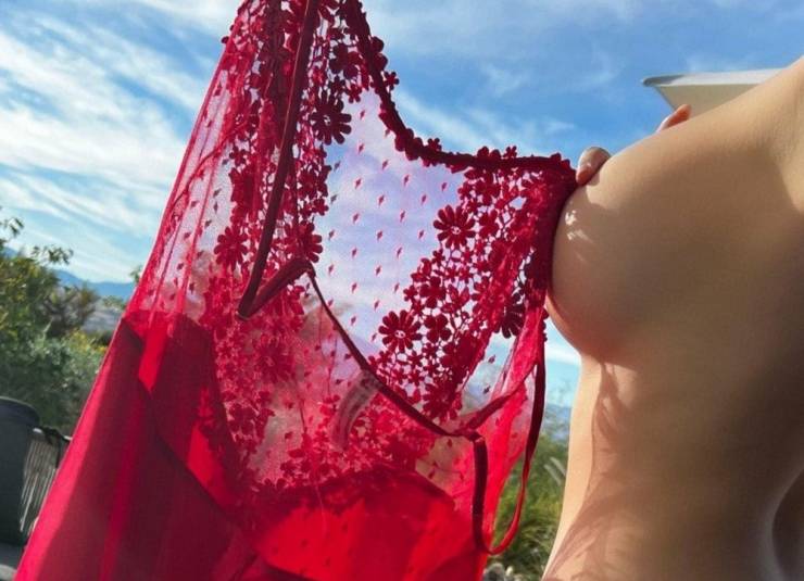 Show Us Your Hand Bras!