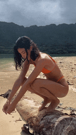 these are some beautiful ladies 49 gifs 8.html - 1 HD GIF | Premium Gallery 2023