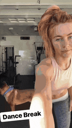 these are some beautiful ladies 49 gifs 8.html - 1 HD GIF | Premium Gallery 2023