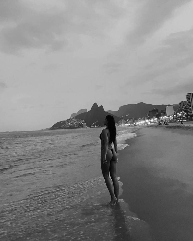 those legs are sooo long 63 pics 18.html - 63 HD Photos | Premium Gallery 2023