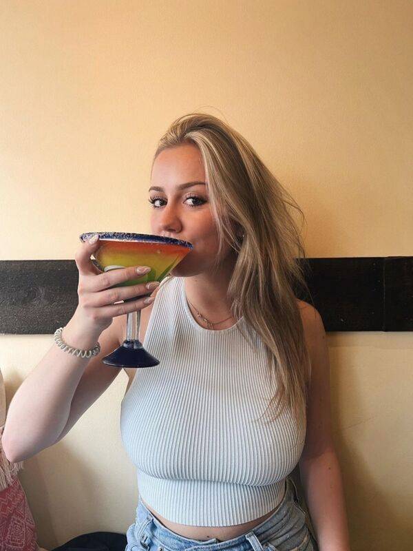 drinking and drinking aaand drinking 54 pics 3 gifs 21.html - 54 HD GIF | Premium Gallery 2023