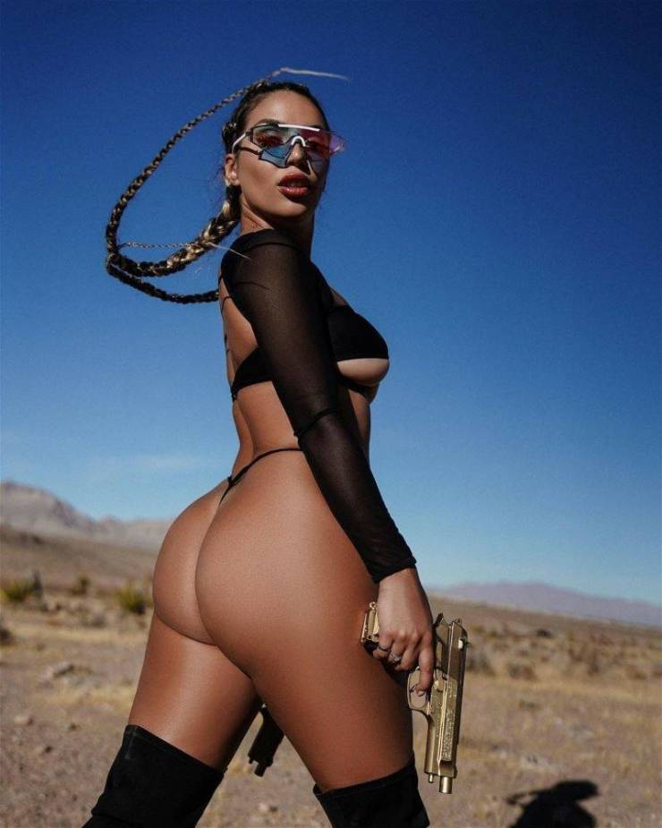 big guns and sexy girls 54 pics 3.html - 54 HD Photos | Premium Gallery 2023