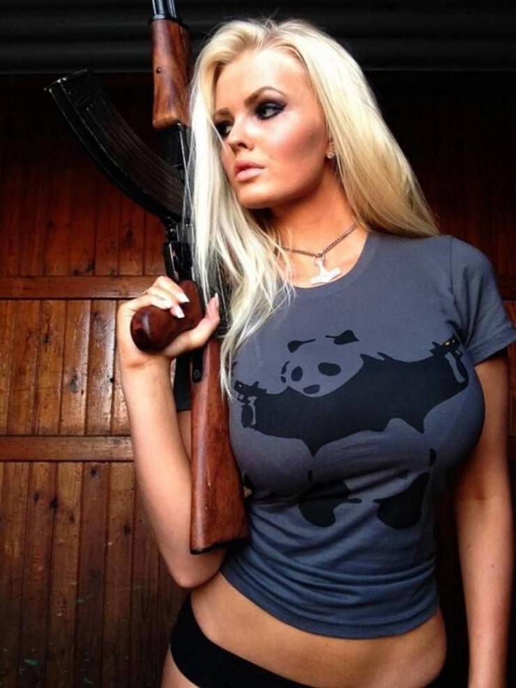 guns and girls a powerful combination 49 pics 24.html - 49 HD Photos | Premium Gallery 2023