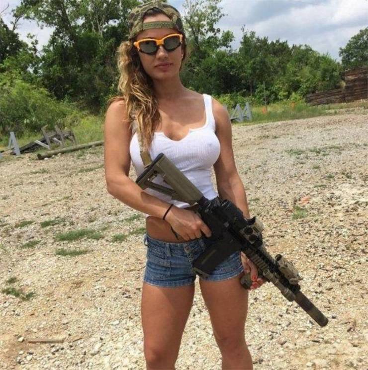 big guns and sexy girls 61 pics 3.html - 61 HD Photos | Premium Gallery 2023