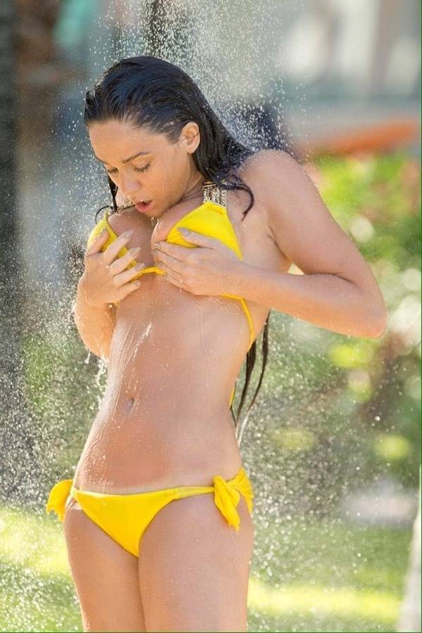 Girls In Their Sexy Thongs