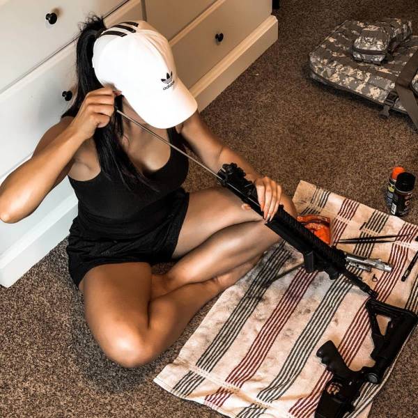 guns and girls a powerful combination 47 pics 14.html - 47 HD Photos | Premium Gallery 2023