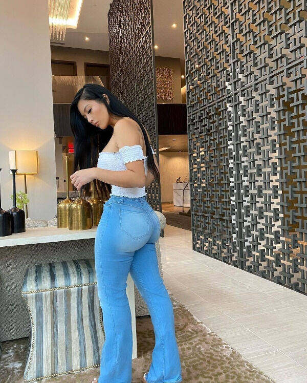 neverending struggle with tight jeans 46 pics 2 gifs 12.html - 46 HD GIF | Premium Gallery 2023