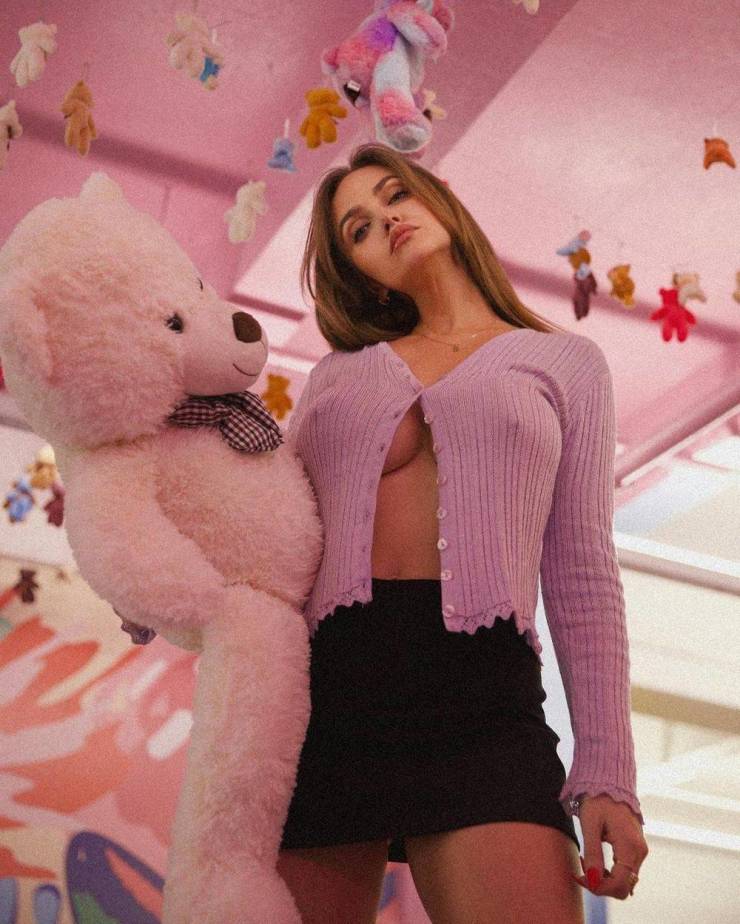 no more bras 46 pics 2.html - 46 HD Photos | Premium Gallery 2023