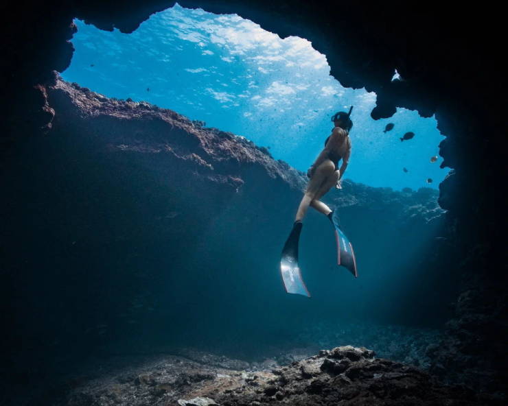 Girls Underwater photographed By John Kowitz