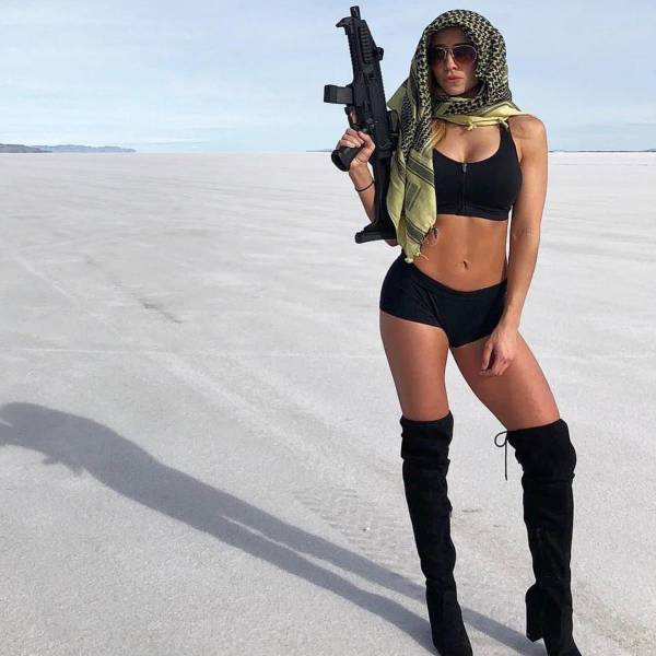 guns and girls a powerful combination 60 pics 2.html - 60 HD Photos | Premium Gallery 2023