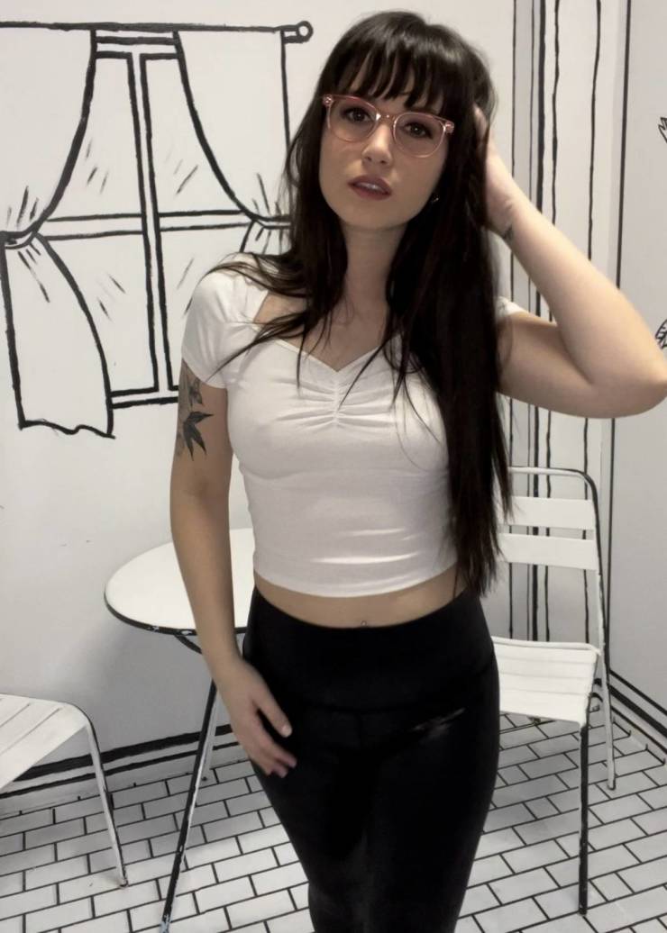 no more bras 48 pics 14.html - 48 HD Photos | Premium Gallery 2023