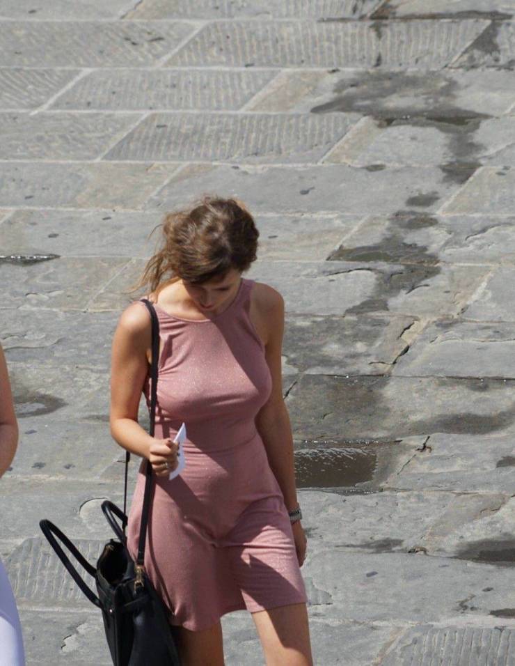 hot girls you meet on the streets 37 pics 8.html - 37 HD Photos | Premium Gallery 2023