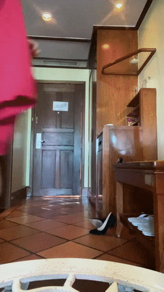 Flight Attendants Share Their Sexy Pics