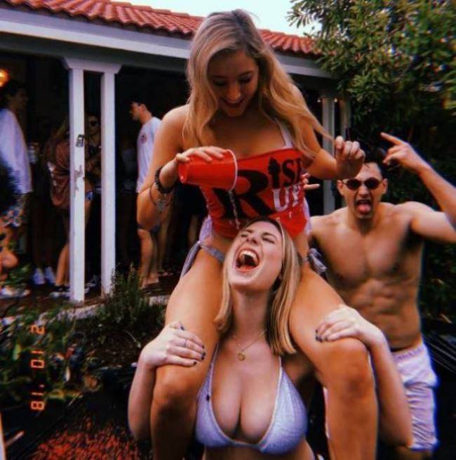 girls having fun 64 pics 2.html - 64 HD Photos | Premium Gallery 2023