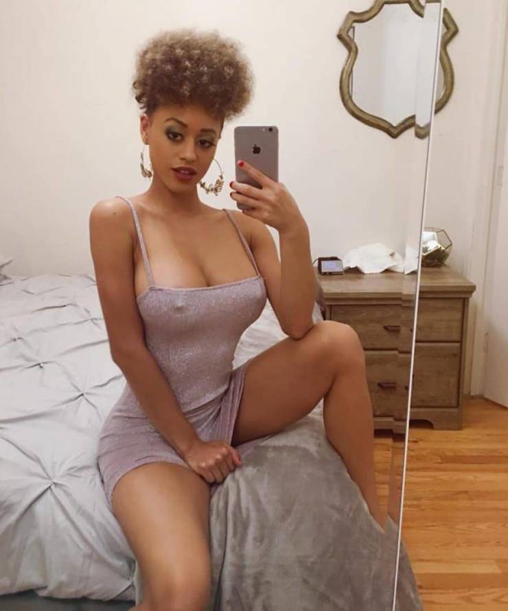 whats in the mirror 47 pics 3.html - 47 HD Photos | Premium Gallery 2023