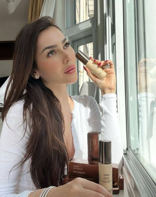 you cant resist these brunettes 41 pics 8.html - 41 HD Photos | Premium Gallery 2023