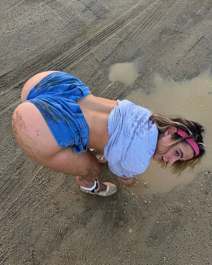 Hot Girls Bending Their Backs