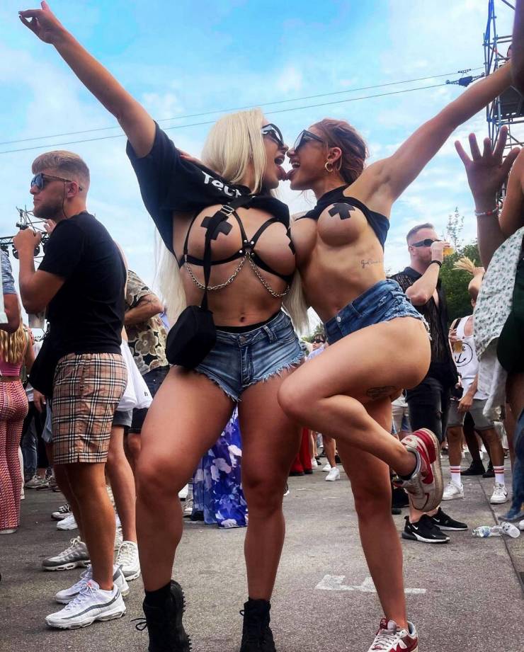 sexy girls at music festivals 45 pics 4.html - 45 HD Photos | Premium Gallery 2023