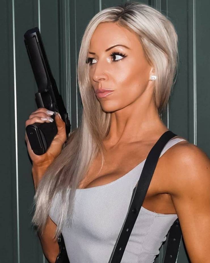 guns and girls a powerful combination 59 pics 4.html - 59 HD Photos | Premium Gallery 2023