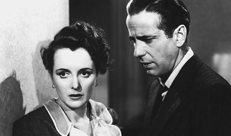 Cinematic Seductresses: Top Films Featuring Femme Fatales