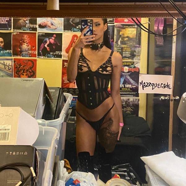 Stripper Locker Room Selfies